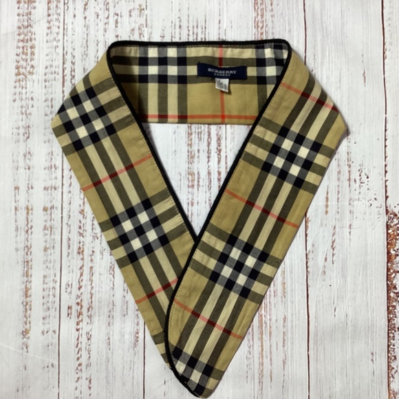Burberry Nova Check Scarf - Picture 3 of 4
